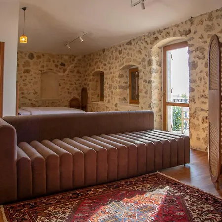 Zoe Hora Hotel