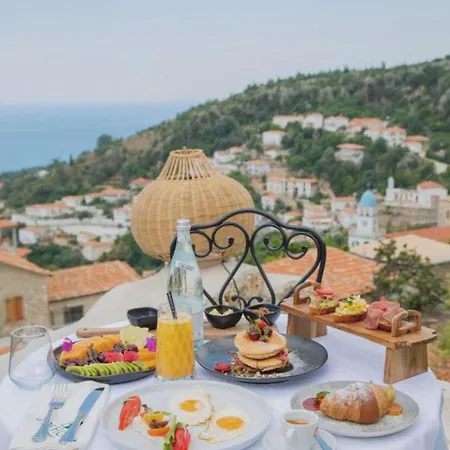Zoe Hora Hotel *