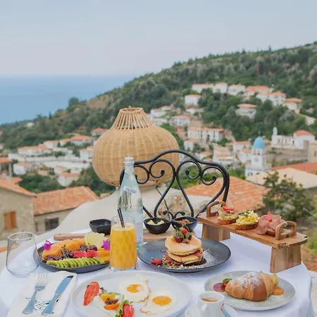 Zoe Hora Resort *