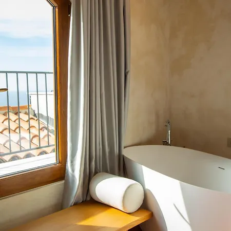 Zoe Hora Resort *