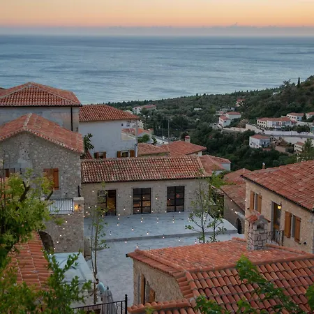 Zoe Hora Resort *
