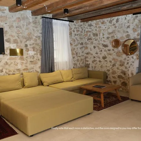 Zoe Hora Resort