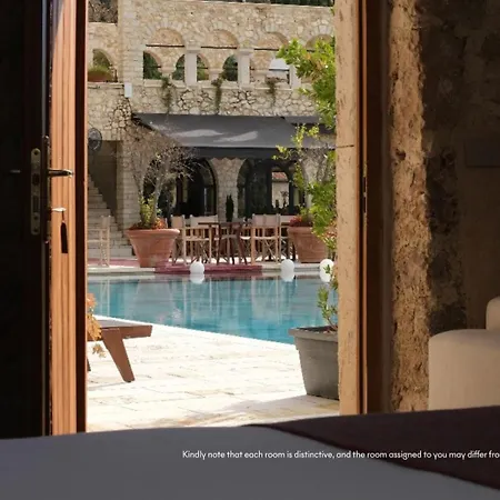 Zoe Hora Resort *