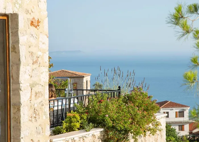 Zoe Hora 酒店 Dhërmi