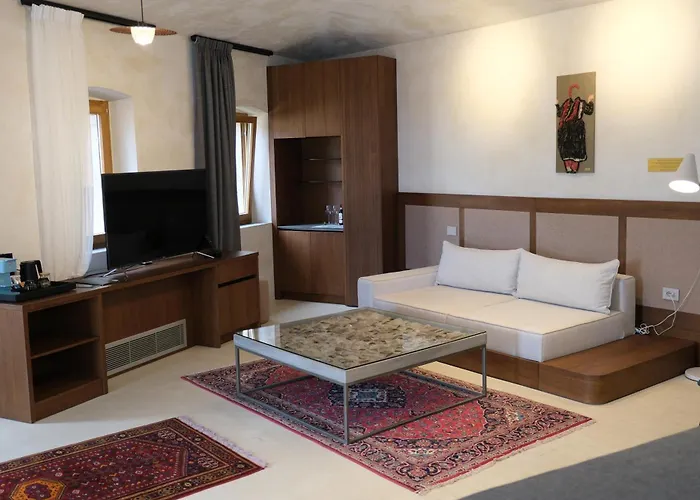 Zoe Hora 酒店 Dhërmi